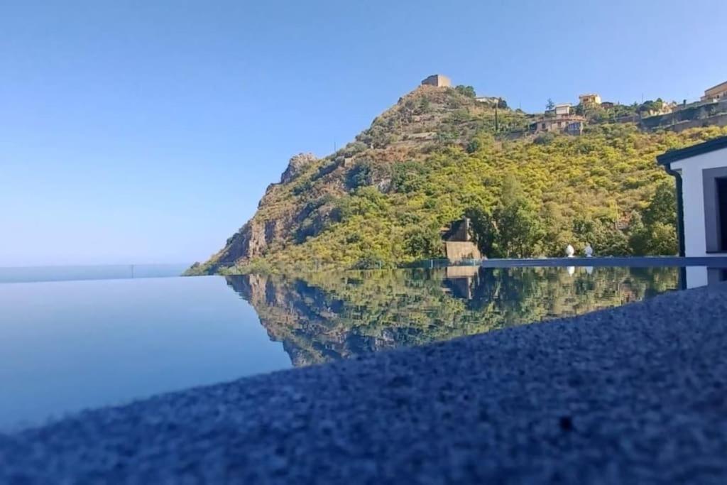 Suite Apartments Branco - Infinity Pool & Sea View - 5 Minuti Dal Centro Taormina Exteriör bild