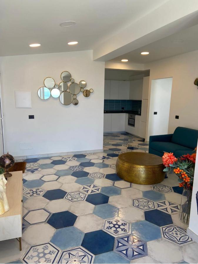 Suite Apartments Branco - Infinity Pool & Sea View - 5 Minuti Dal Centro Taormina Exteriör bild