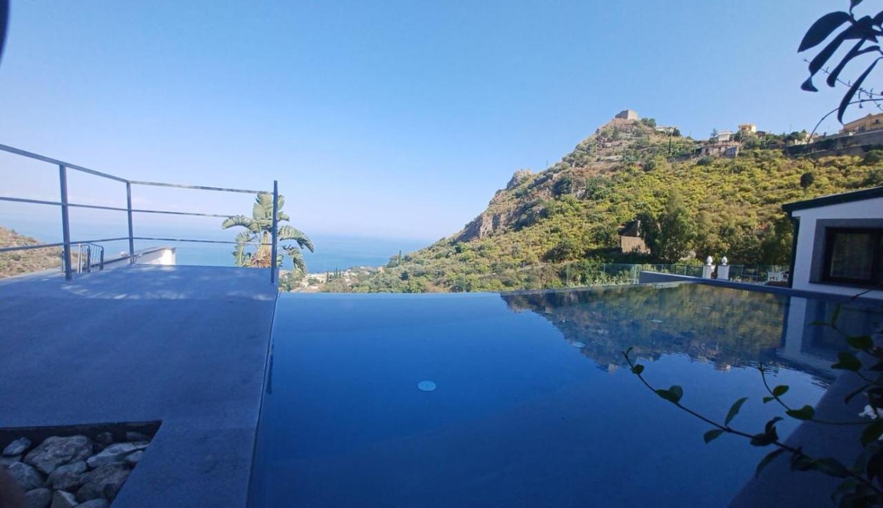 Suite Apartments Branco - Infinity Pool & Sea View - 5 Minuti Dal Centro Taormina Exteriör bild